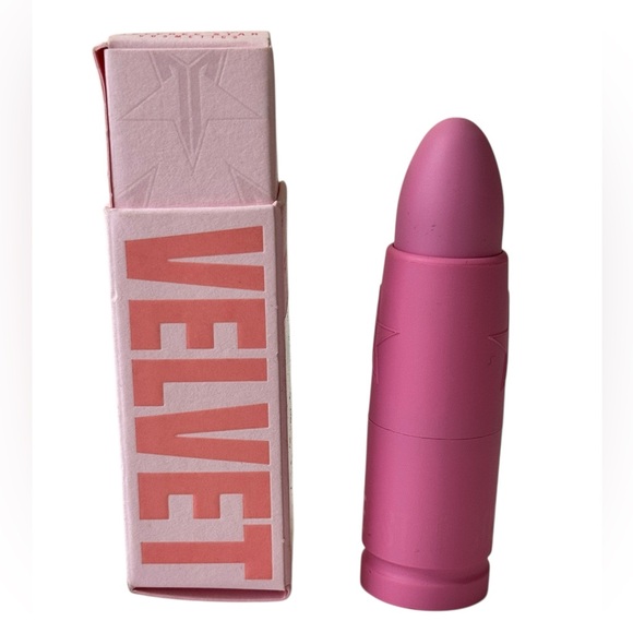 Jeffree Star Other - Jeffree Star Women's  Velvet‎ Lipstick - Vibrant Pink "Man Down"